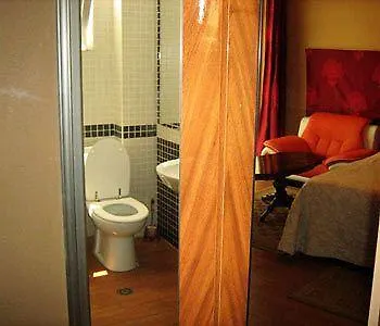 Hotel Lubjana Yrshek