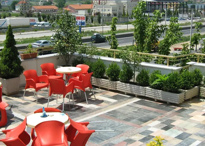 卢比亚纳酒店 Yrsheku