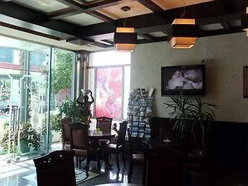 卢比亚纳酒店 Yrsheku