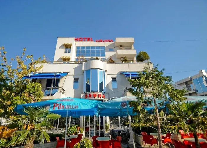 卢比亚纳酒店 Yrsheku