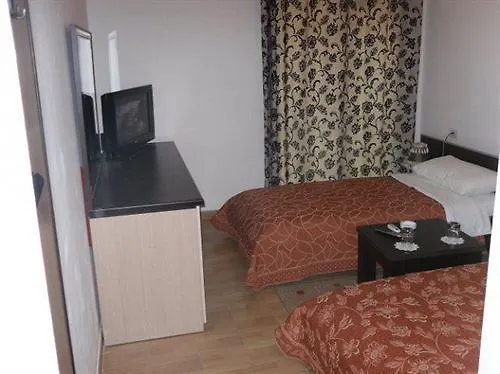 Lubjana Otel Yrsheku